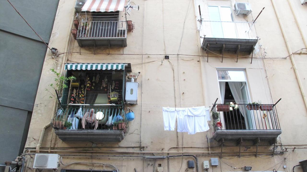 נאפולי Appartamento Moderno Nel Centro Storico מראה חיצוני תמונה